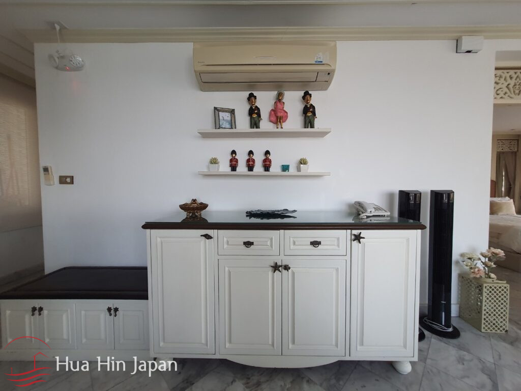 Absolute Beachfront 4 Bedroom Villa in the Centre of Khao Takiab - Khao Takiab - photo 11
