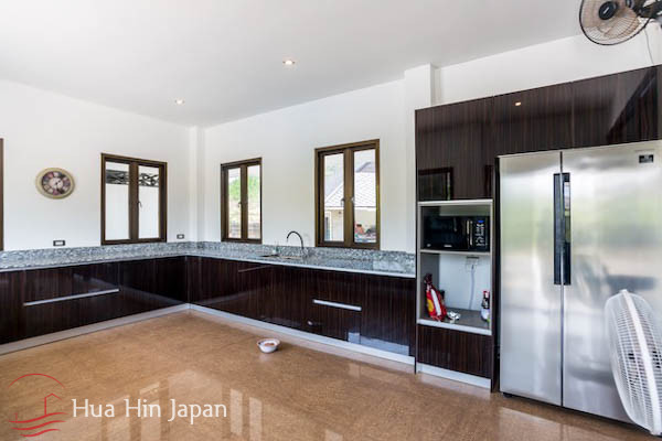 Big luxury estate villa with very large land for sale west of Hua Hin - Hin Lek Fai - photo 14