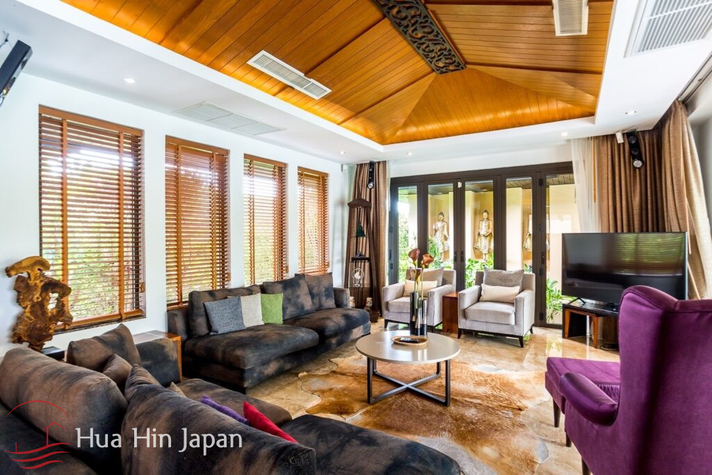 A Large, Lake Facing Balinese Style 3 Bedroom Pool Villa in Khao Takiab Area (Completed, Fully Furnished) - Khao Takiab - photo 13