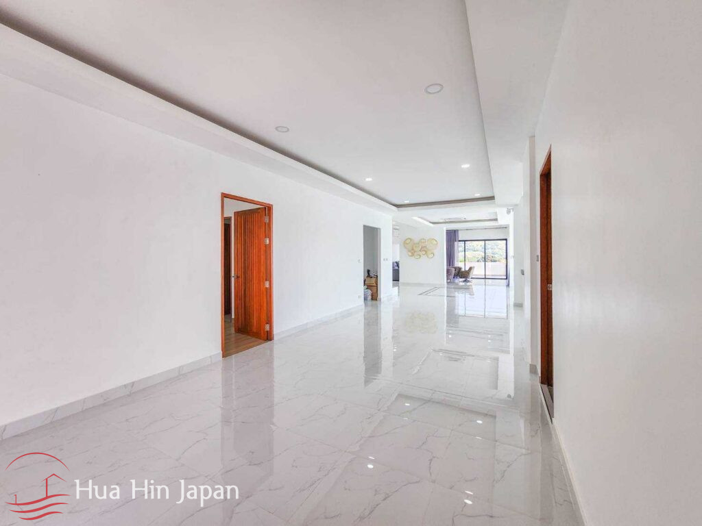 Newly Completed Modern 5 Bedroom Pool Villa with Great View, 15 min South of Hua Hin - Khao Tao - photo 7