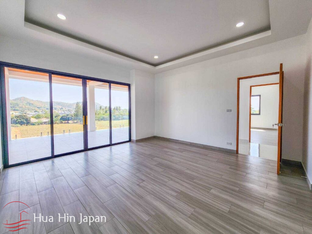 Newly Completed Modern 5 Bedroom Pool Villa with Great View, 15 min South of Hua Hin - Khao Tao - photo 6