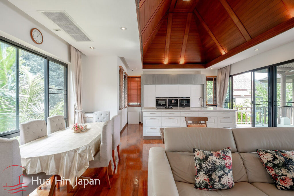 A Large Sea View 4 Bedroom Balinese Pool Villa with Theater at Popular Panorama Project (Completed and Furnished) - Khao Tao - photo 10