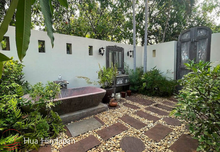 Balinese Style Luxury Villa in White Lotus Project, only 4 km to BluPort Mall (completed, Fully Furnished) - Hua Hin - photo 15