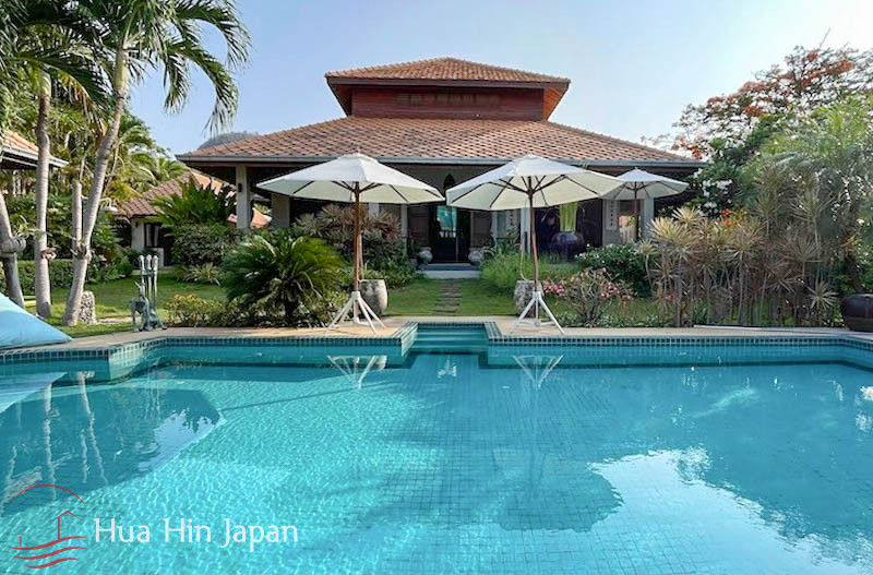Balinese Style Luxury Villa in White Lotus Project, only 4 km to BluPort Mall (completed, Fully Furnished)
