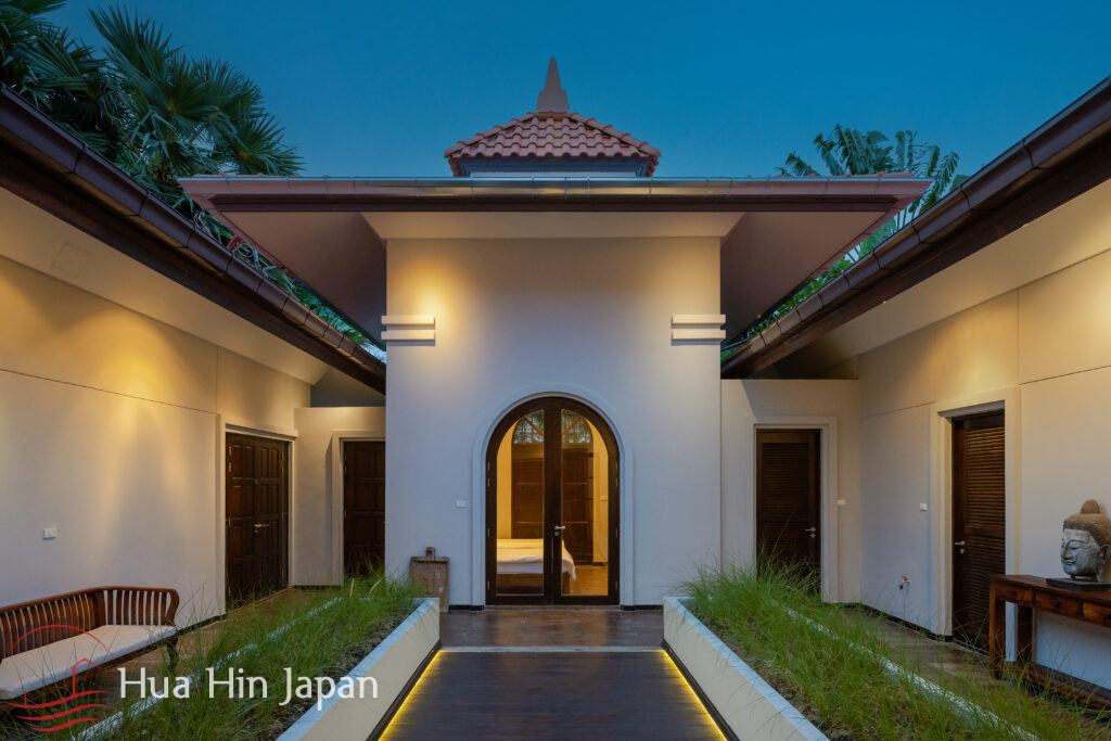 Balinese 5 Bedroom Pool Villa Inside Prestigious Belvida Residence Near Town (Completed & Fully Furnished) - Hua Hin - photo 14