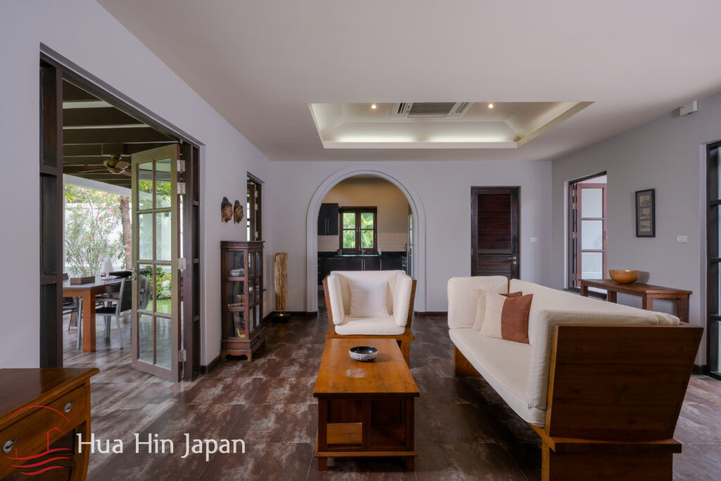 Balinese 5 Bedroom Pool Villa Inside Prestigious Belvida Residence Near Town (Completed & Fully Furnished) - Hua Hin - photo 10