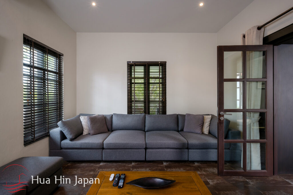 Balinese 5 Bedroom Pool Villa Inside Prestigious Belvida Residence Near Town (Completed & Fully Furnished) - Hua Hin - photo 9