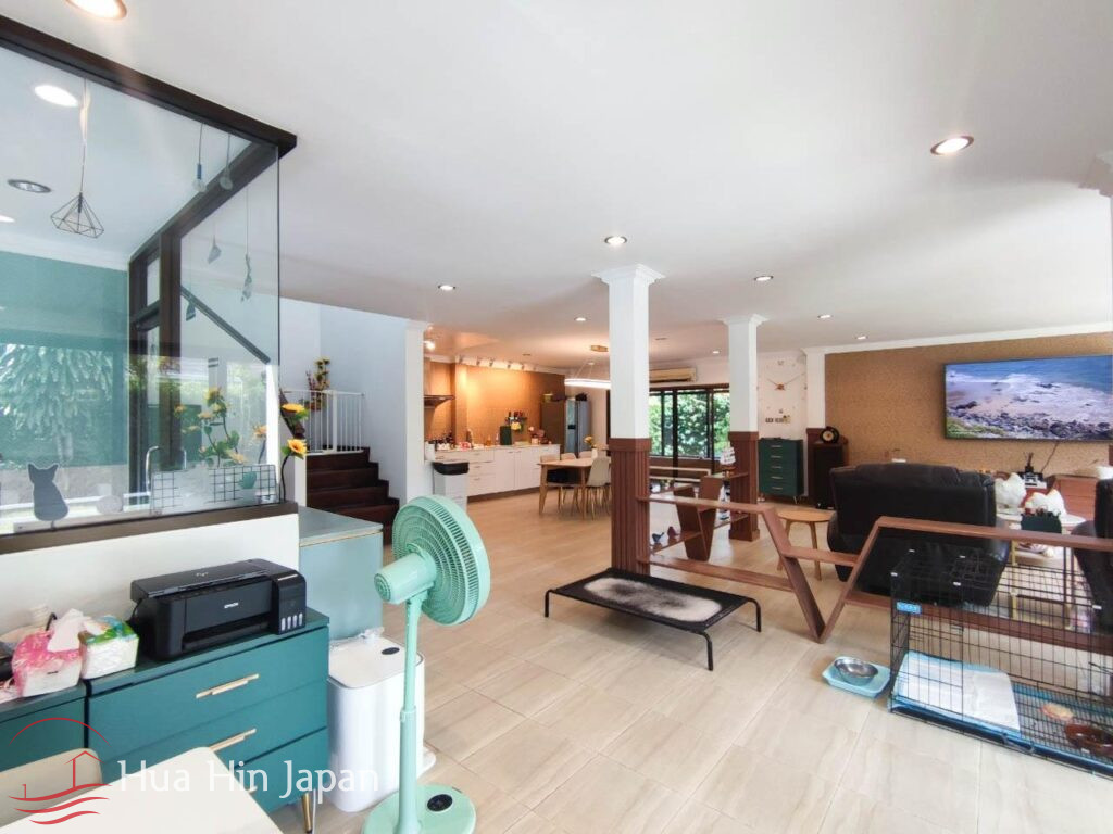 Recently Renovated 3 Bedroom Pool Villa Inside Popular Heights II Project for Sale Near Khao Tao Beach - Khao Tao - photo 12