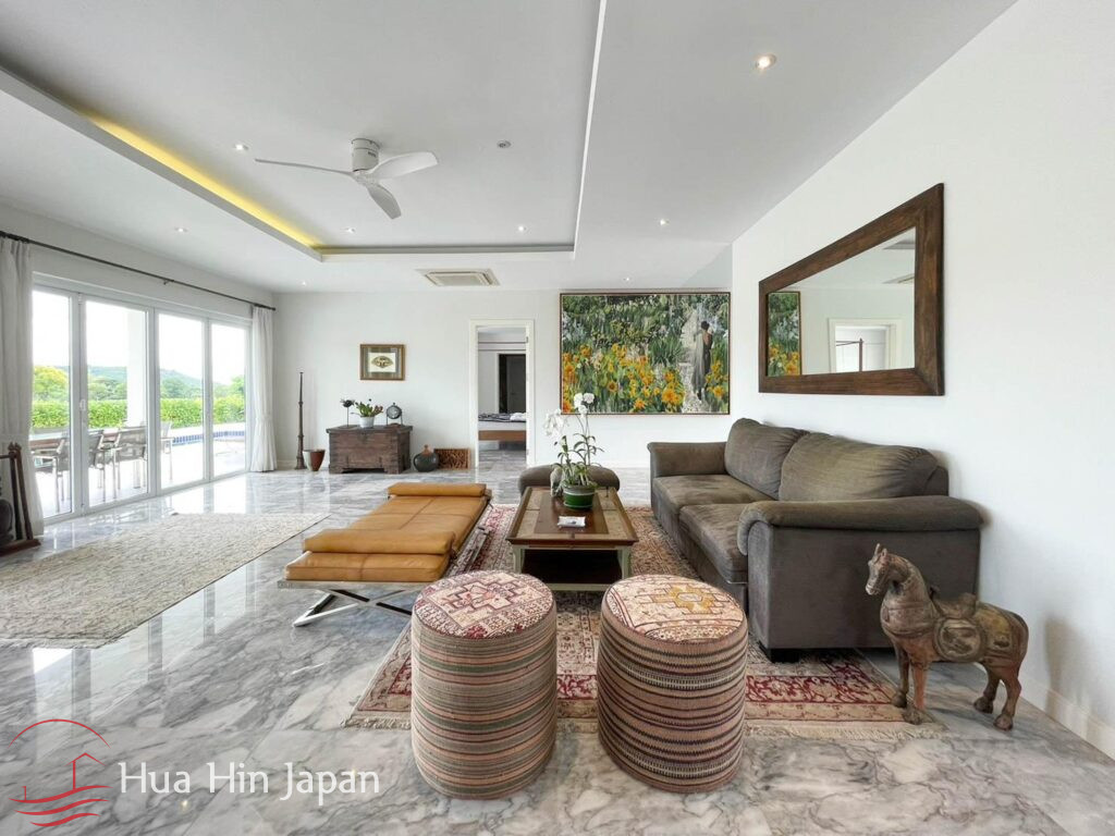 4+ Bedroom Executive Mansion On Black Mountain Golf Course for Sale in Hua Hin (2 x Full Membership Included) - Hua Hin - photo 16