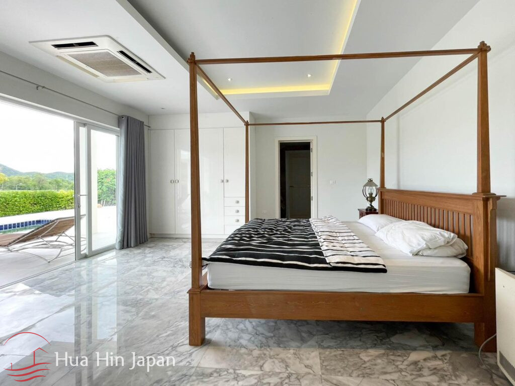 4+ Bedroom Executive Mansion On Black Mountain Golf Course for Sale in Hua Hin (2 x Full Membership Included) - Hua Hin - photo 15