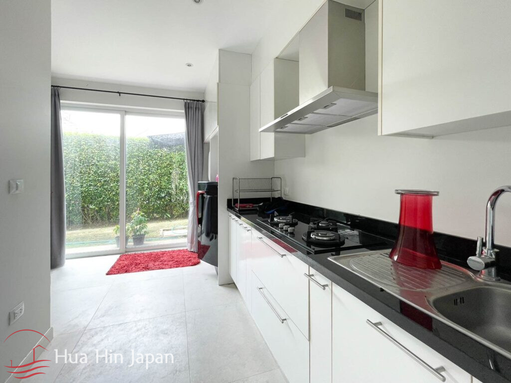 4+ Bedroom Executive Mansion On Black Mountain Golf Course for Sale in Hua Hin (2 x Full Membership Included) - Hua Hin - photo 13