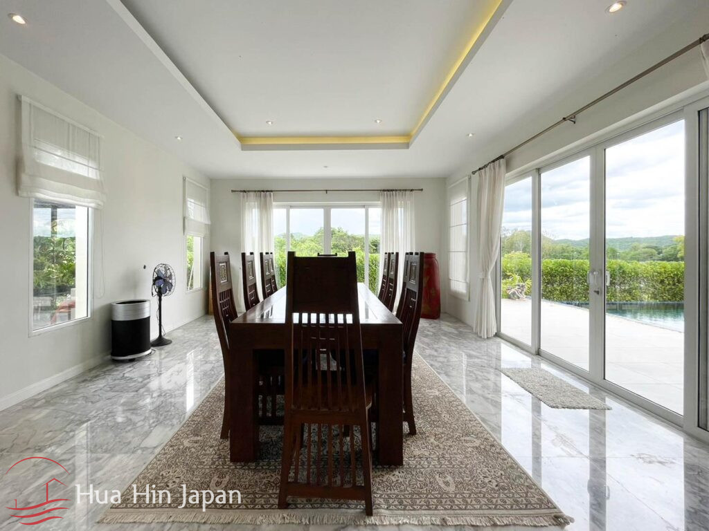 4+ Bedroom Executive Mansion On Black Mountain Golf Course for Sale in Hua Hin (2 x Full Membership Included) - Hua Hin - photo 8