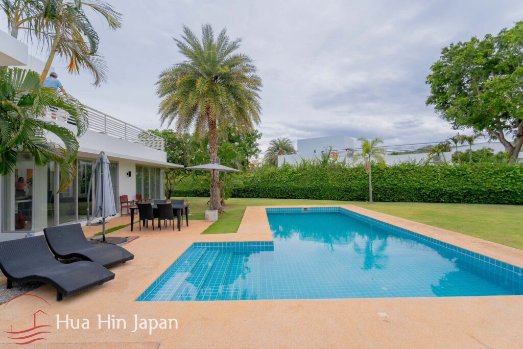 4 Bedroom Contemporary Design on Course Pool Villa at Palm Hills Golf for Sale - Cha-Am - photo 16