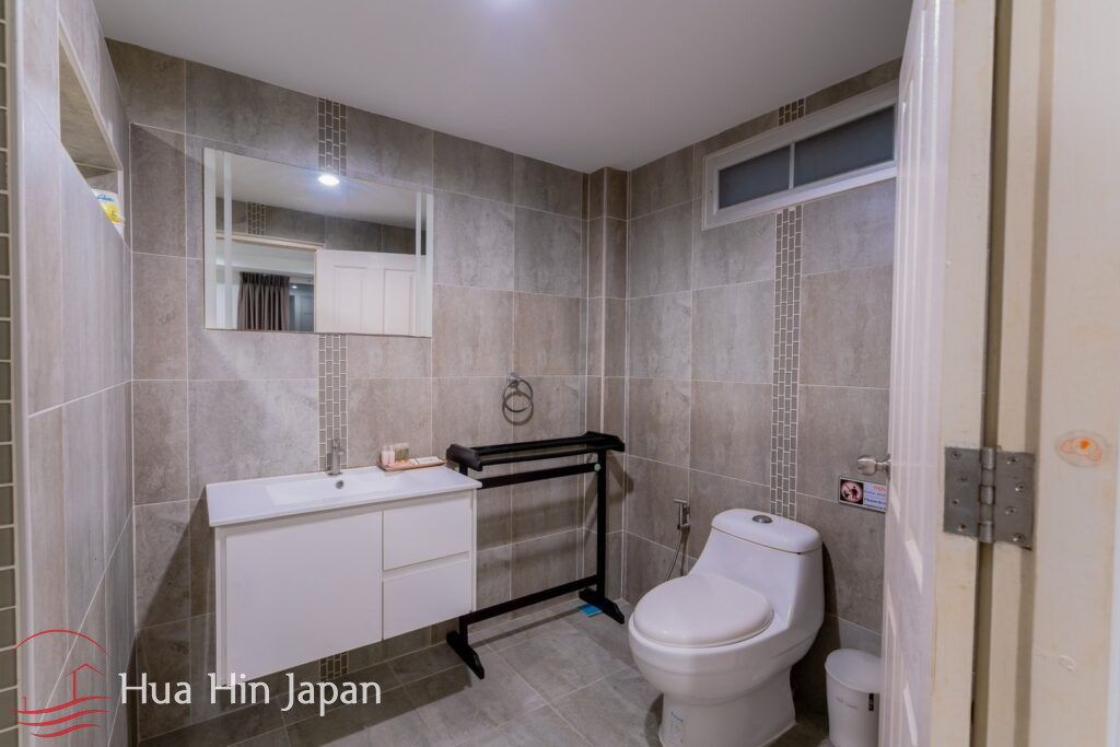 4 Bedroom Contemporary Design on Course Pool Villa at Palm Hills Golf for Sale - Cha-Am - photo 13