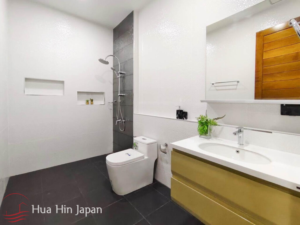 New 3 Bedroom Luxury Pool Villas In Soi 88, Close To Downtown Hua Hin (Completed &amp; Semi-Completed) - Hua Hin - photo 13