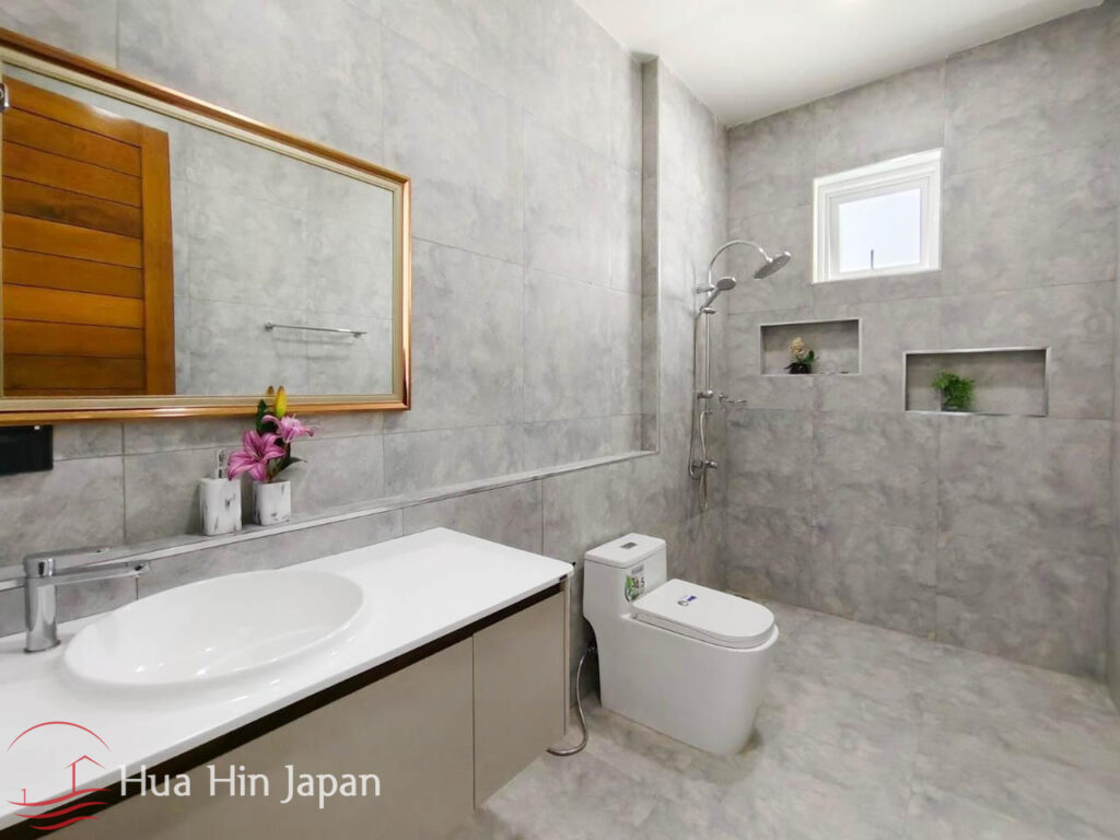 New 3 Bedroom Luxury Pool Villas In Soi 88, Close To Downtown Hua Hin (Completed &amp; Semi-Completed) - Hua Hin - photo 11