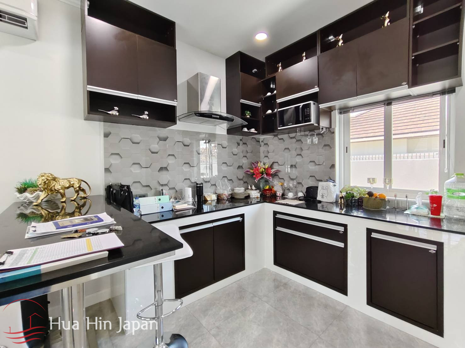 New 3 Bedroom Luxury Pool Villas In Soi 88, Close To Downtown Hua Hin (Off-Plan)