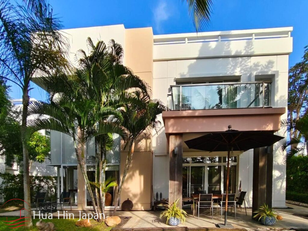 **Mint Condition** 4 bedroom Contemporary Design Villa Located inside Blue Lagoon Resort attached to Sheraton Hua Hin - Hua Hin - photo 10