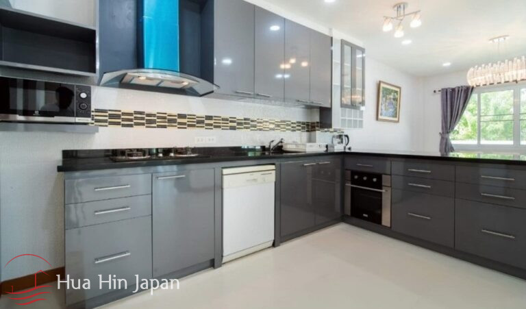 Great Location! 4 Bedroom House with Private Pool for Sale in Soi 102 Hua Hin, Near Bluport (Fully Furnished) - Soi 102 - photo 12