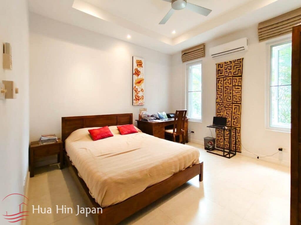 **Huge Price Reduction!** Recently Renovated 3 Bedroom Pool Villa in Popular Red Mountain Waterside Project Off Soi 88 in Hua Hin for Sale (Completed & Fully Furnished) - Hua Hin - photo 8