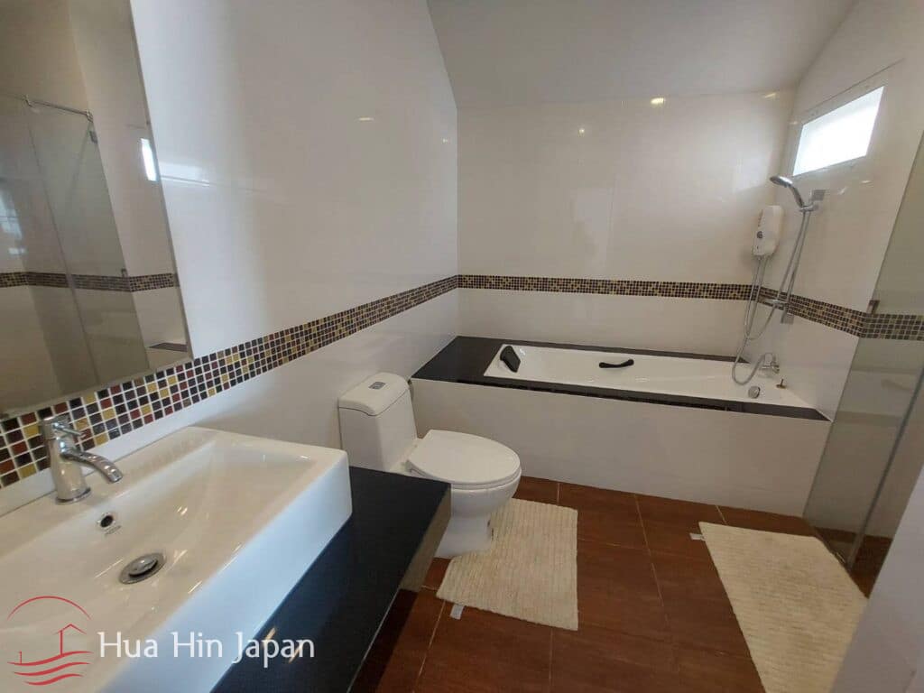 3 Bedroom Pool Villa In Secured Compound Near Black Mountain Golf - Hua Hin - photo 12
