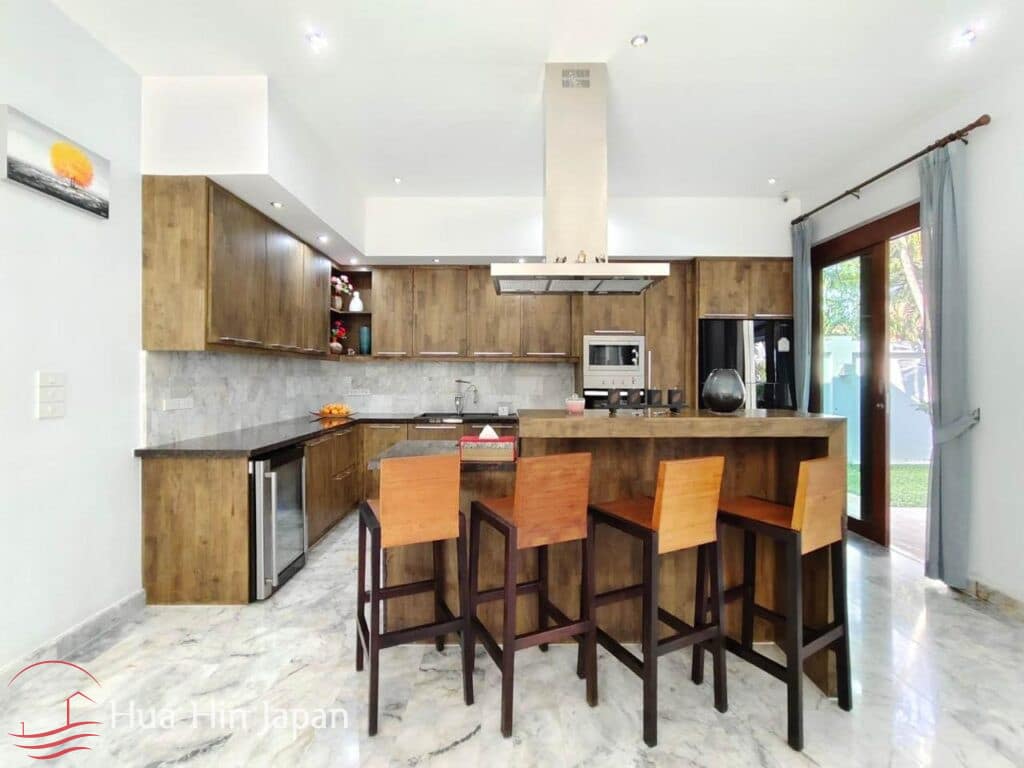 6 Bedroom Balinese Design Mansion With Mountain View Near Khao Kalok Beach For Sale (Fully Furnished, Ready To Move In) - Hua Hin - photo 15