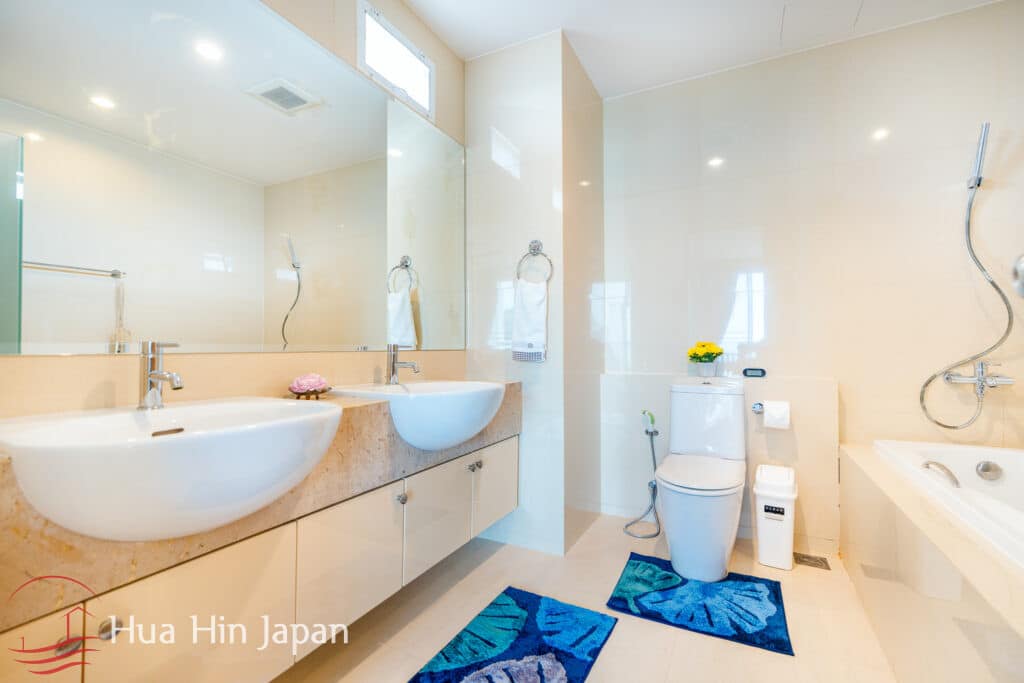 3 Bedroom Penthouse with Stunning Seaview in  Khao Takiab, Hua Hin for Sale (Fully Furnished) - Khao Takiab - photo 7