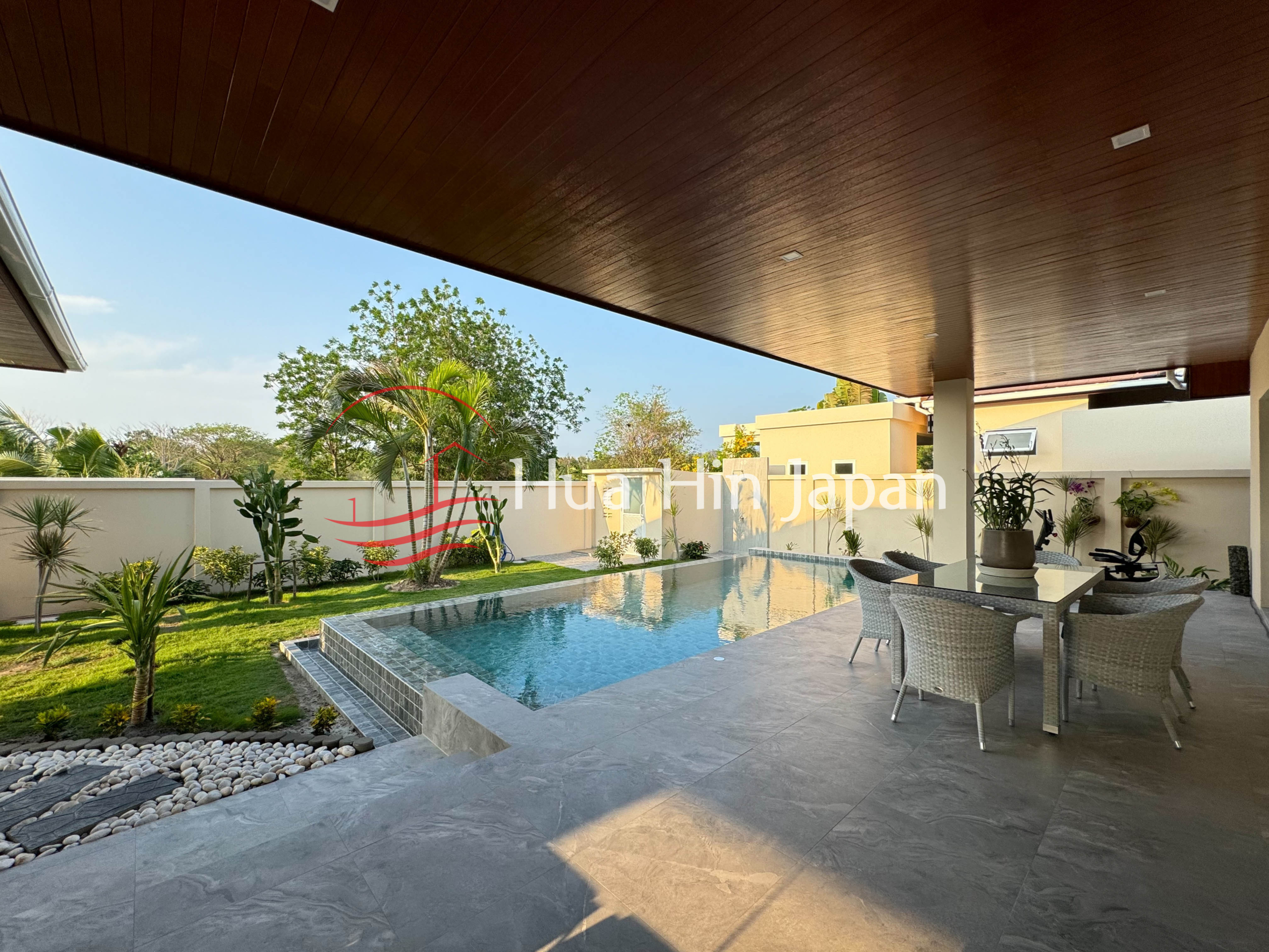 Top Quality 3 Bedroom Bali Style Pool Villa Only 10 Min From Downtown - Pranburi - photo 16
