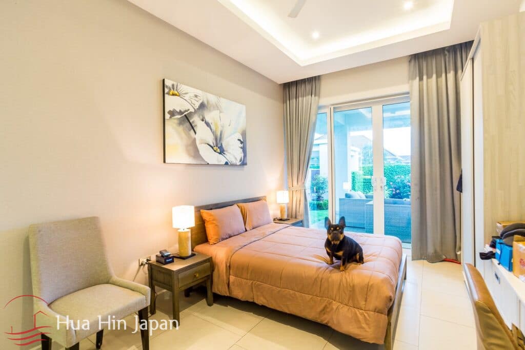 A Solid and Spacious 3 Bedroom Pool Villa in Popular Baan Phu Thara project near Black Mountain Golf for Sale in Hua Hin - Hua Hin - photo 12