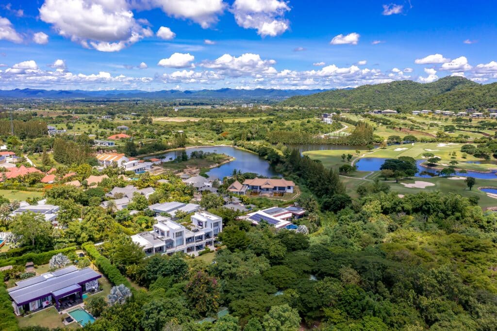 Fully Renovated, Beautiful 2 Bedroom Unit for Rent at Baan Ing Phu near Black Mountain, Hua Hin - Hua Hin - photo 2