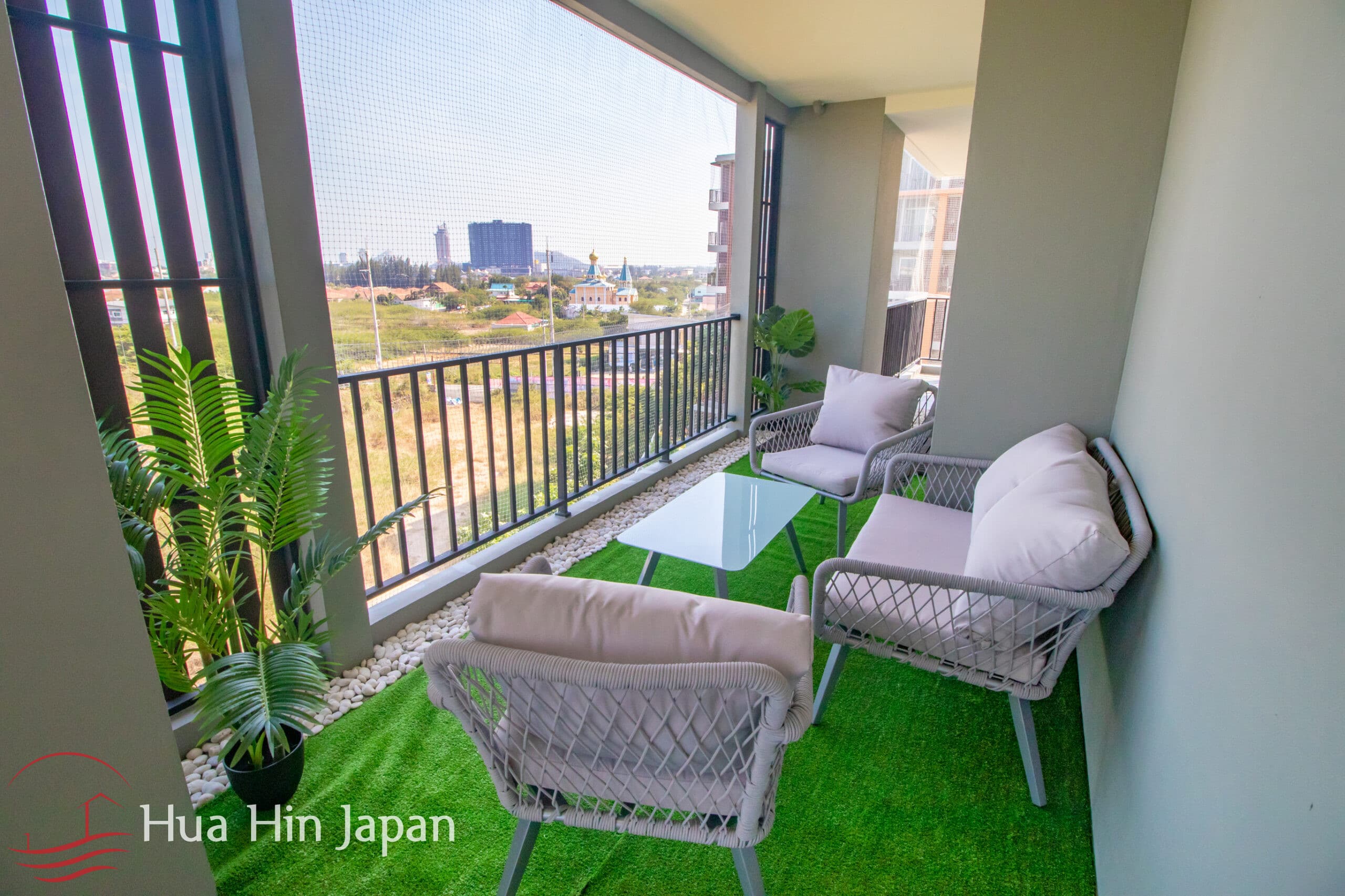 BALCONY-6_0