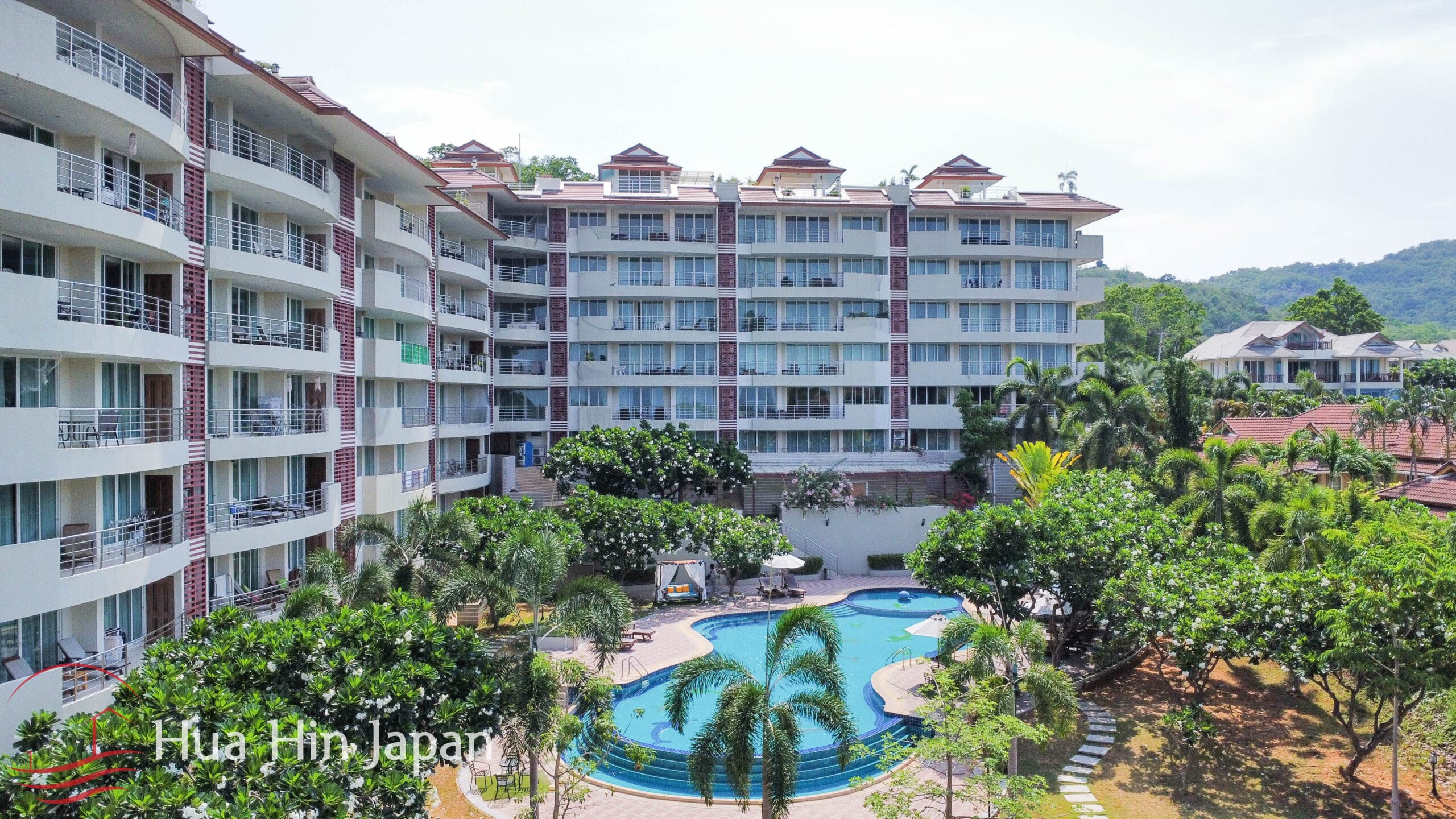 dji_fly_20240509_143532_276_1715242018670_photo_optimized 3 Bedroom Condo front area