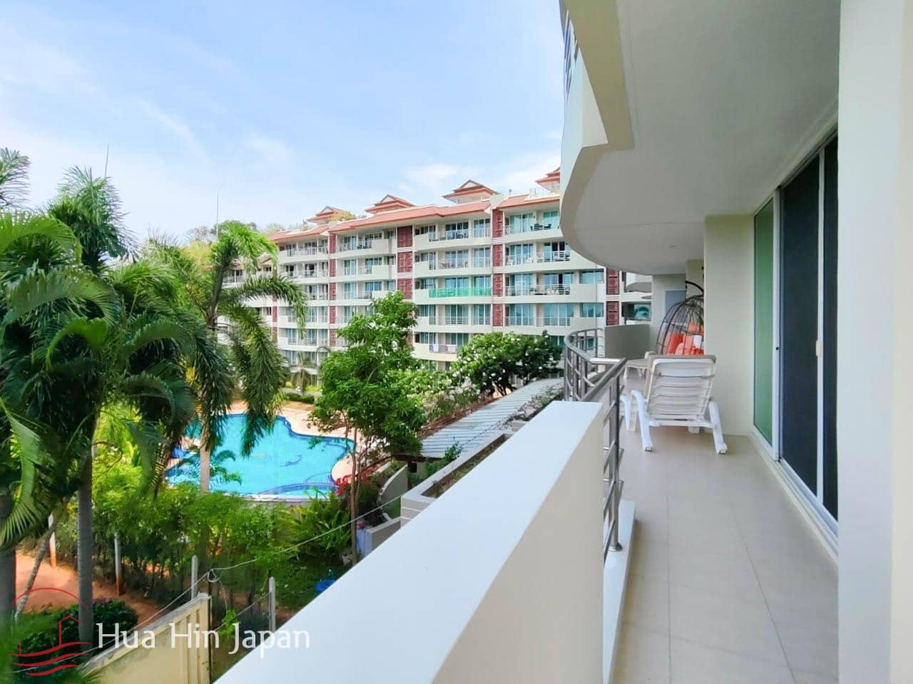 3 Bedroom Condo front area