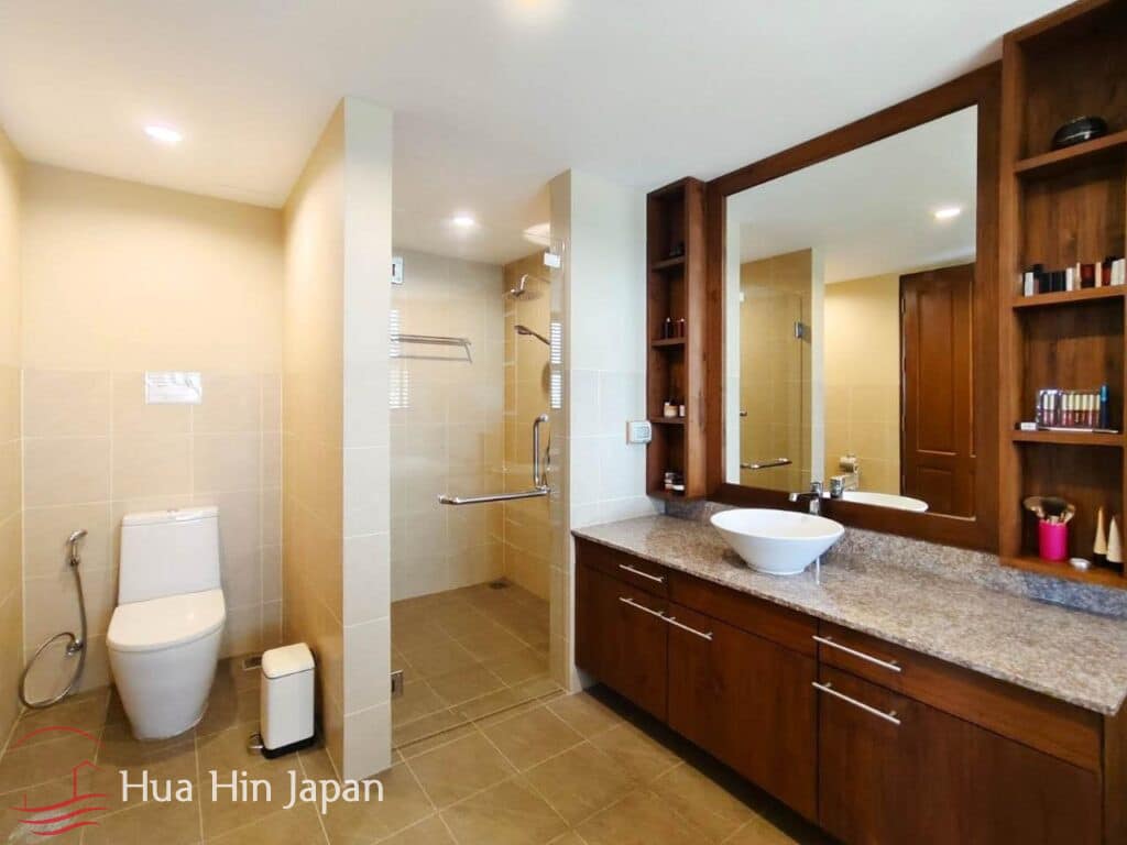 Spacious 3 Bedroom Condo For Sale In Khao Tao, Hua Hin (fully furnished) - Khao Tao - photo 5