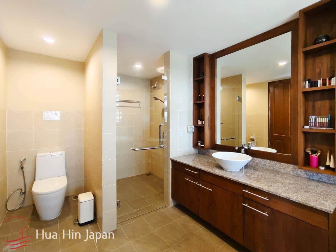 3 Bedroom Condo