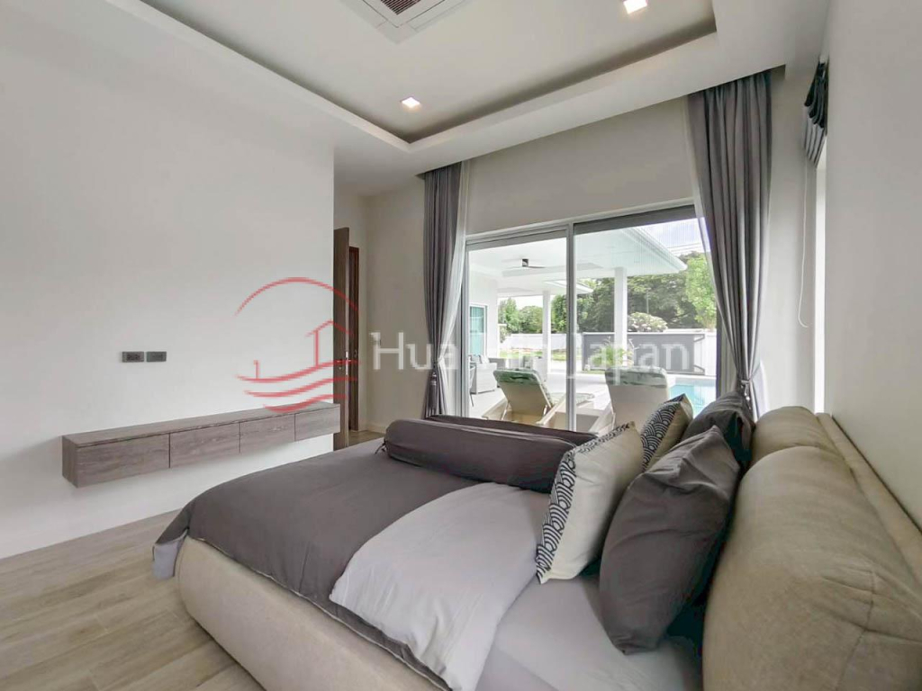 Top Quality 3 Bedroom Pool Villa Close To Hua Hin Center for Sale (Off-Plan and Under Construction) - Hin Lek Fai - photo 16