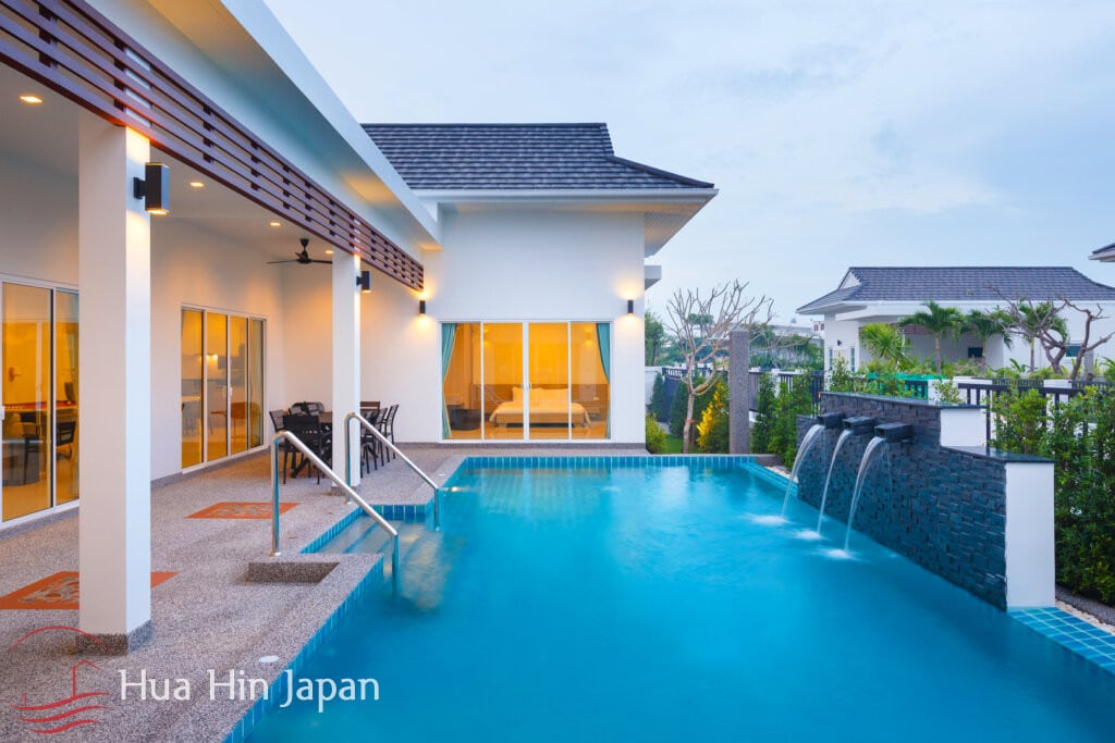 Contemporary 4 Bedroom Pool Villa with Stunning View from Roof Top Terrace for Sale in South of Hua Hin (fully furnished) - Khao Tao, Thailand