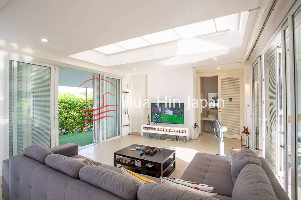 Modern 4-Bedroom Pool Villa for Sale: Palm Village Hua Hin - Cha-Am - photo 15