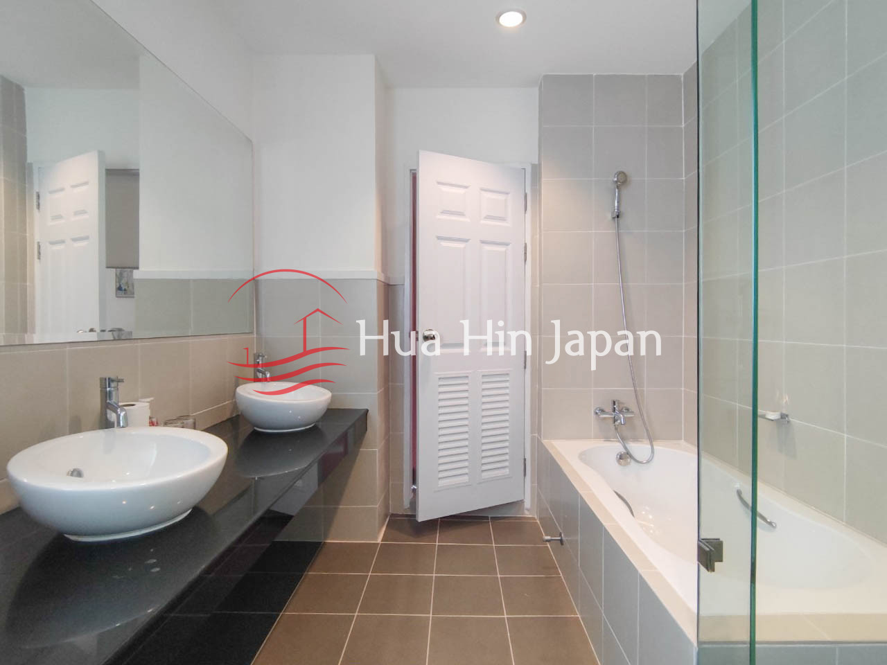 3 bedrooms Townhouse at Boat House Project (Resale, Fully Furnished) - Hua Hin - photo 4