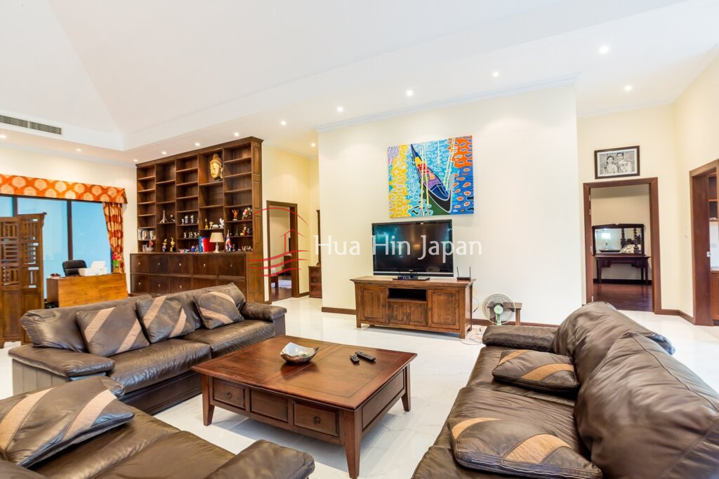 Great Golf Course Villa in Hua Hin at Palm Hills Golf Resort - Cha-Am - photo 2