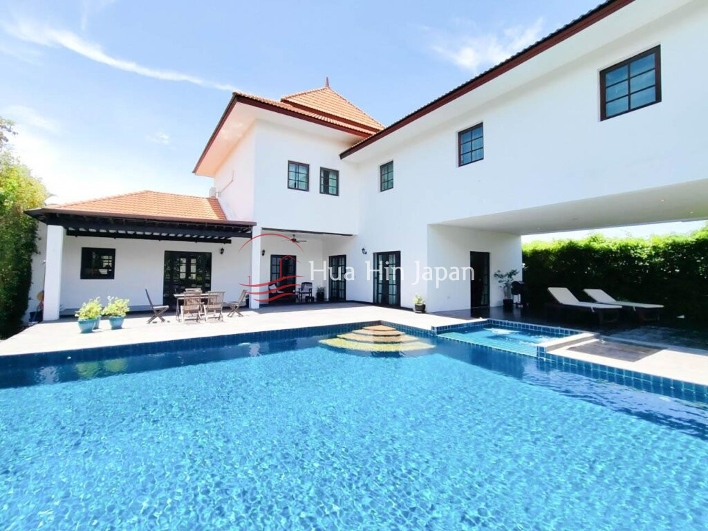 Elegant 6-Bedroom Balinese Mansion on 2,000 Sqm Plot at Palm Hills Golf Course for Sale near Hua Hin - Hua Hin, Thailand