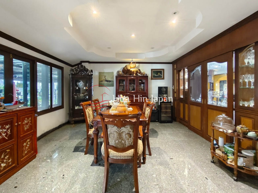Solid 4 bedroom Pool Villa On 1 Rai Land near town for Sale in Hua Hin (Unfurnished) - Hua Hin - photo 2