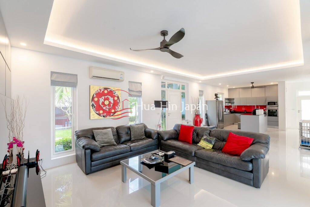Superb Location!  Luxury modern pool villa in Hua Hin Soi 102, only 2 kilometers from Hua Hin Beach / Bluport Mall - Soi 102 - photo 4