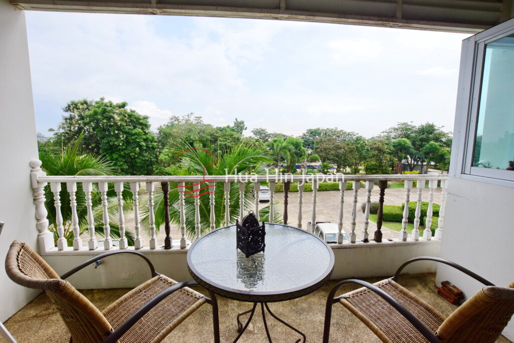 Huge Price Drop! Spacious 1-Bedroom Pool View Unit for Sale in Hua Hin Condotel & Resort, Close to Town - Hua Hin - photo 9