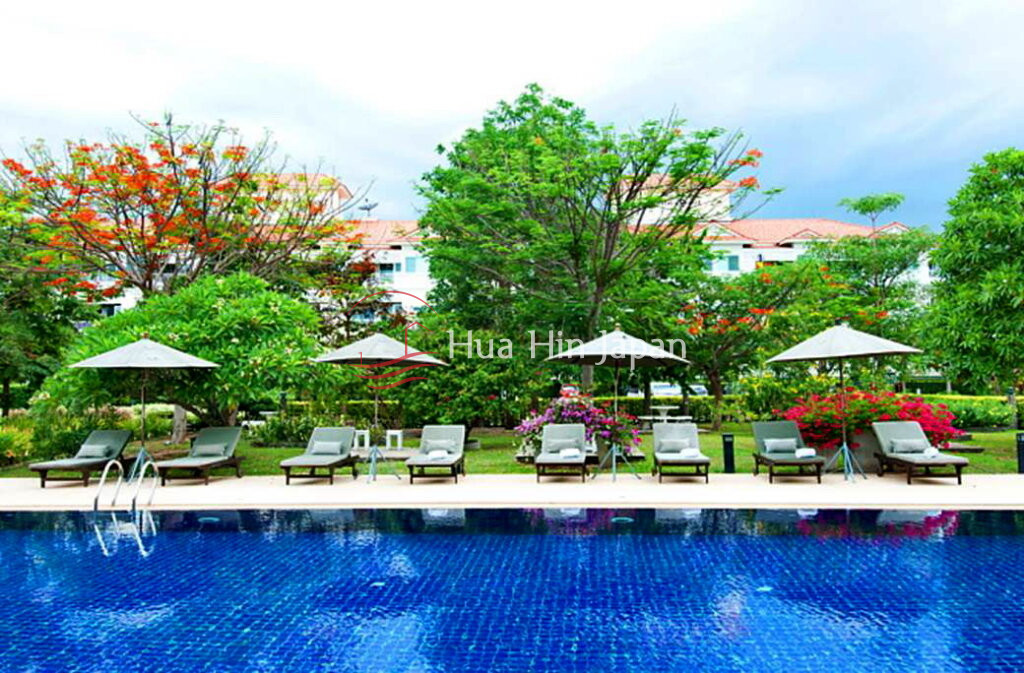 Huge Price Drop! Spacious 1-Bedroom Pool View Unit for Sale in Hua Hin Condotel & Resort, Close to Town - Hua Hin - photo 6