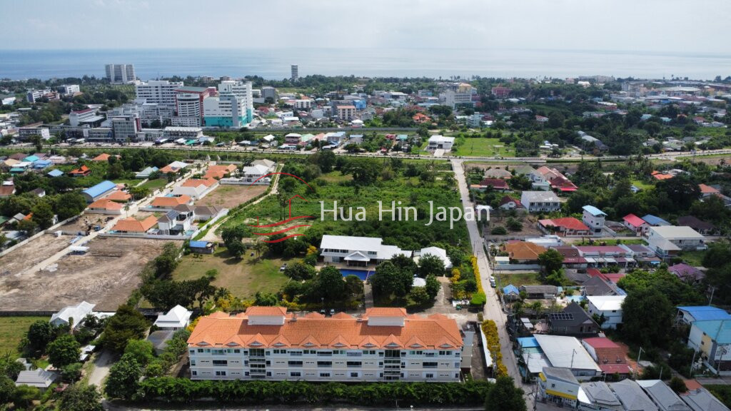 Huge Price Drop! Spacious 1-Bedroom Pool View Unit for Sale in Hua Hin Condotel & Resort, Close to Town - Hua Hin - photo 4