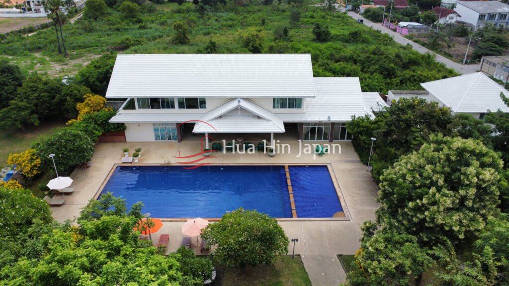 Huge Price Drop! Spacious 1-Bedroom Pool View Unit for Sale in Hua Hin Condotel & Resort, Close to Town - Hua Hin - photo 3