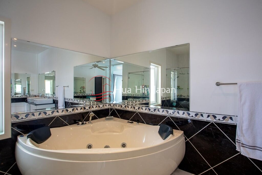 Luxurious 3-Bedroom Pool Villa for Sale at Orchid Palm Homes, Soi 88 - Hua Hin - photo 13