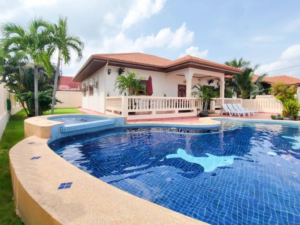 Prime Location 3-Bedroom Pool Villa for Sale in Baan Funny, Soi 94, Hua Hin
