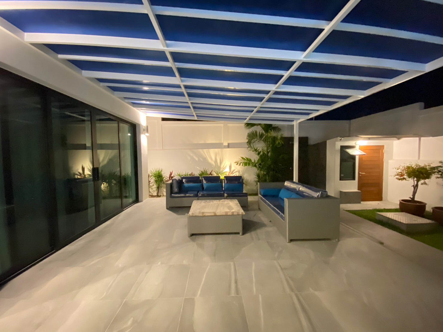 Luxury 3 Bedroom Pool Villa drawing room